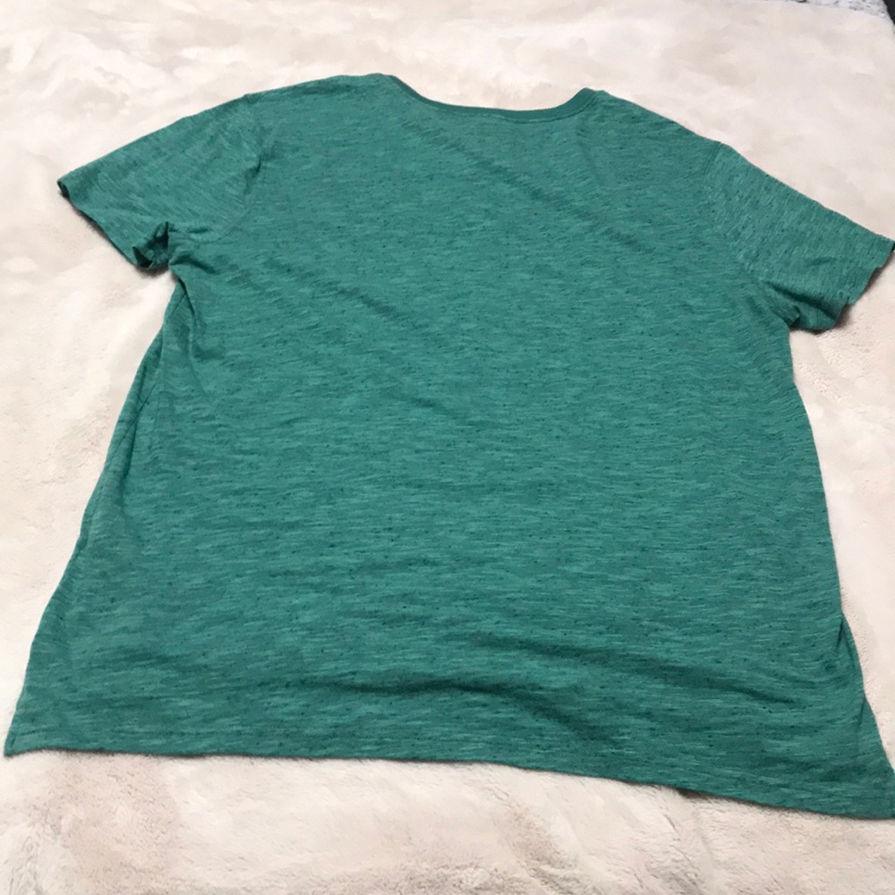 Tee - Picture 6 of 6